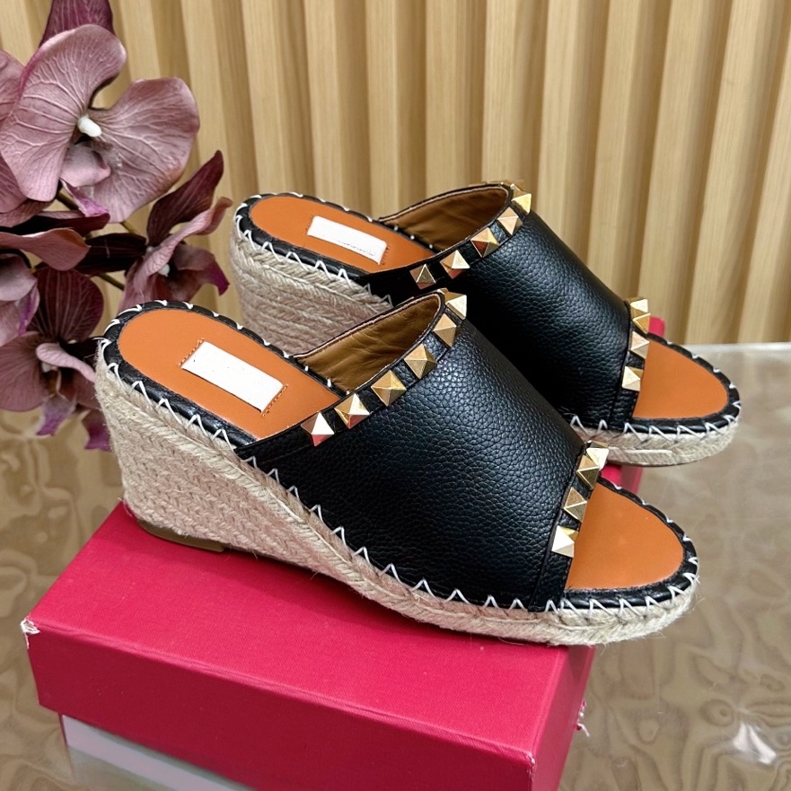 Designers High heels wedge sandals womens slippers Rivet Pyraclou sandalen Lady Chunky heels sliders Leather Straw Pumps Gladiator Ankle Strap wed Platform shoes