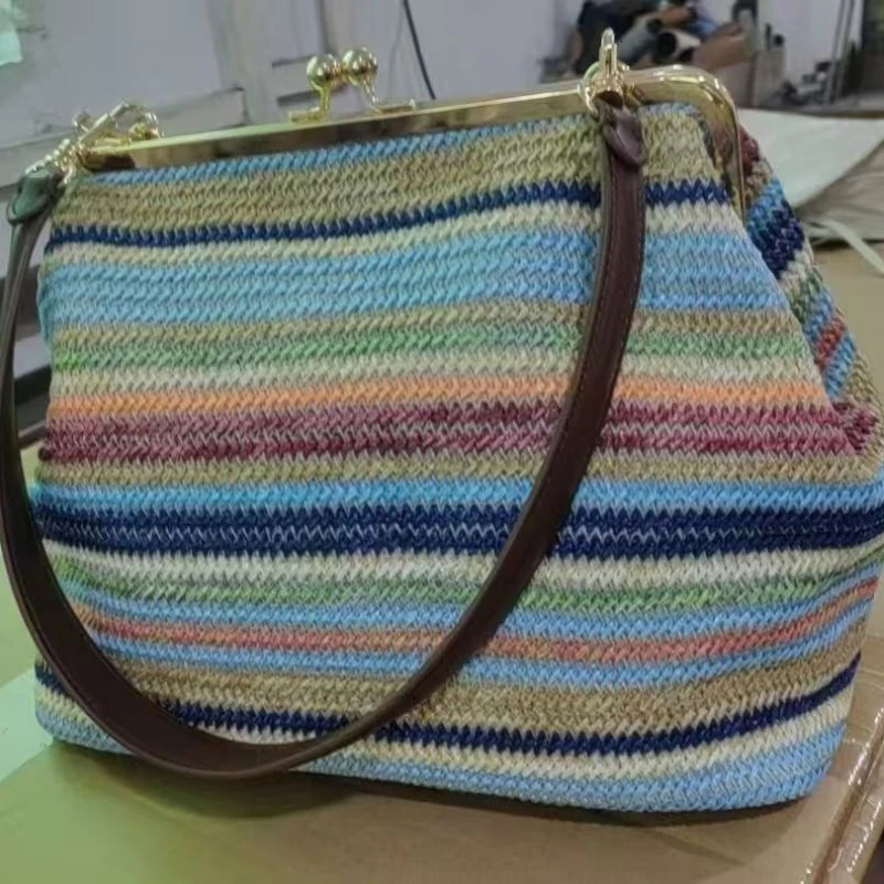 Summer Trend Colorful Striped Straw Shoulder Bag n Frame Large Kisslock Clutch for Women Vacation Travel Beach 260416