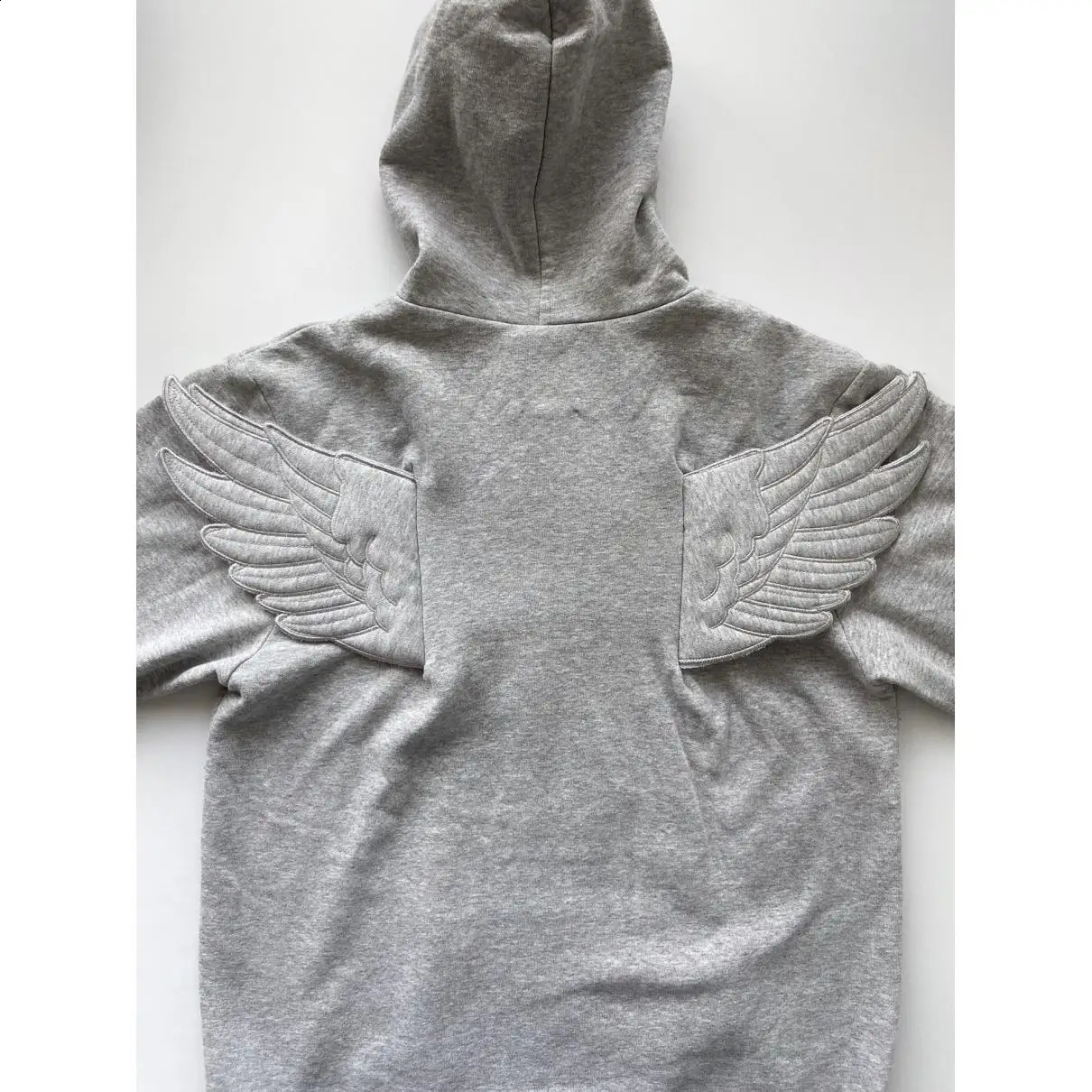 Women Grey Angel Wing Embroidered Hoodie Cute Kawaii Pullover Sweatshirt Wing Decoration Back Y2K Street Harajuku Loose Pullover 260415