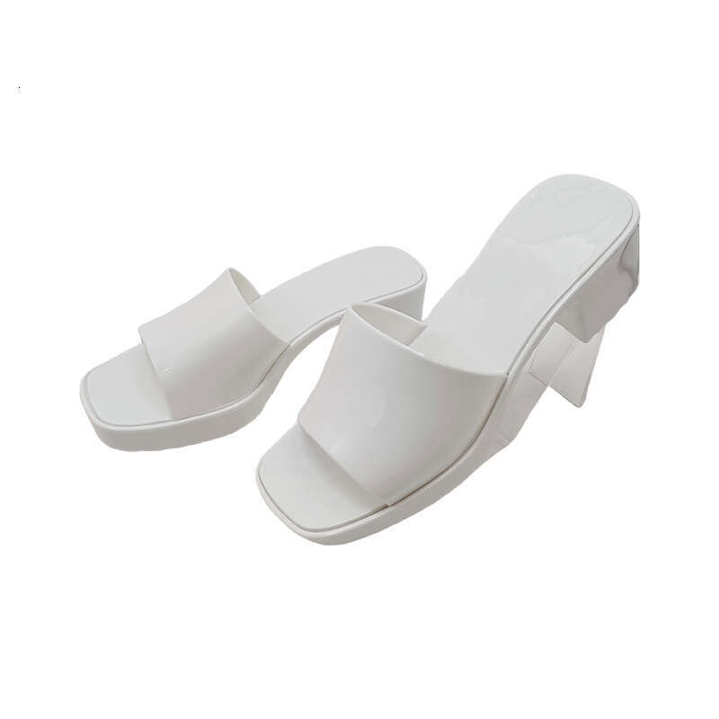 2026 Summer Free Shipping Trendy Outdoor Home Sandals Fashion Beach Flat Bottom Versatile Slippers for Women