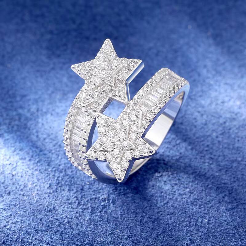 Luxurious Personalized Diamond 925 Sterling Silver Prong Set Moissanite Fashion Star Ring for Christmas Gift