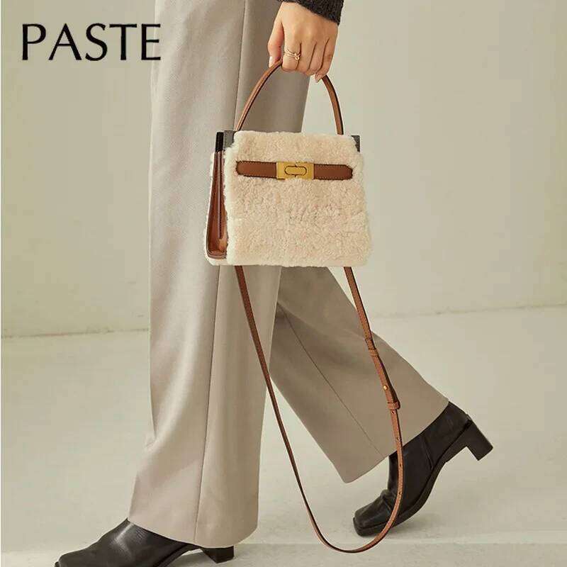 Winter Fashion Designer Women Handbag Fluffy Wool Fur Tote Lambswool Real Leather Flap Small Female Shoulder Bag Kakhi SENYY