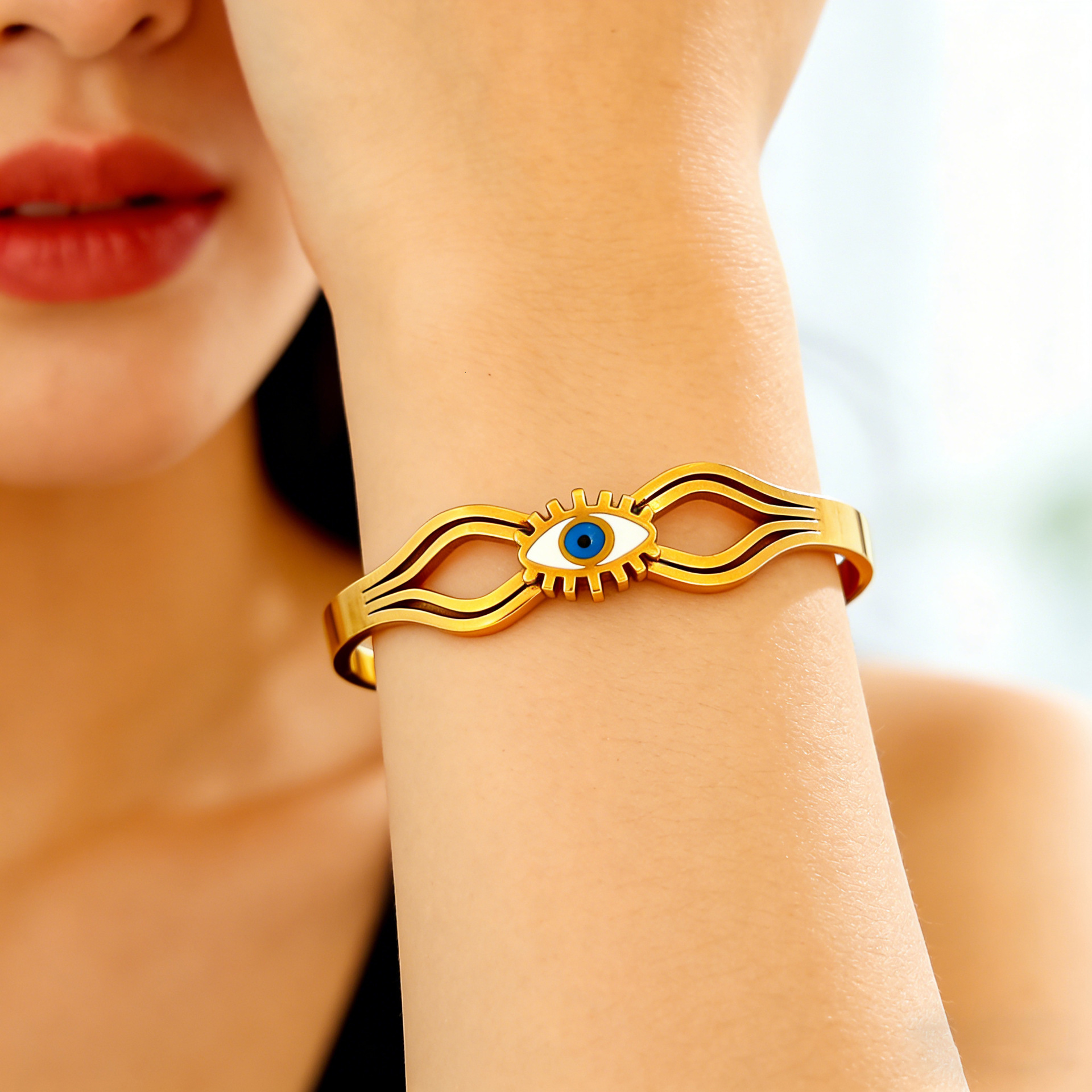 Designer Jewelry Women Bracelet Designer For Women Travel Sports Beach Holiday Love Braclet Popular 2026 Trend Jewlery Daily Wear Luxury Jewelry Brace