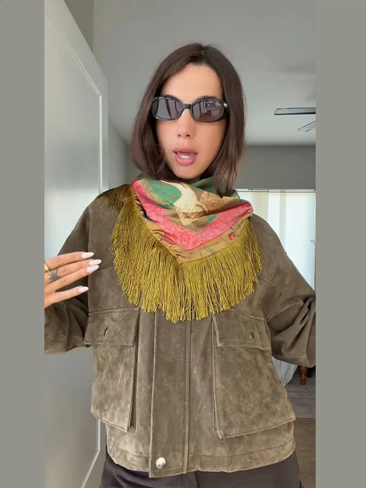 Satin Print Tassel Square Scarf Women Paneled Lightweight Vintage Bandana 2026 Women Casual Commute All-match Chic Accessory 260415
