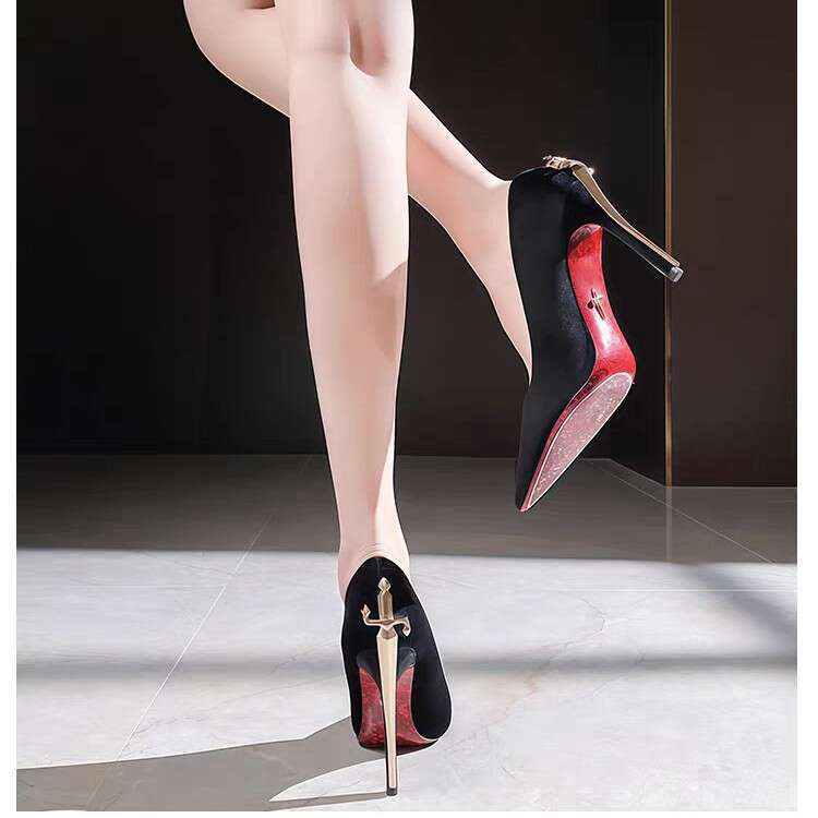 Women European American Style Scepter Dagger And Golden Sword Design New Model Sharp Edged Metal Queen Style Pointed Toe Stiletto High Heeled Shoes