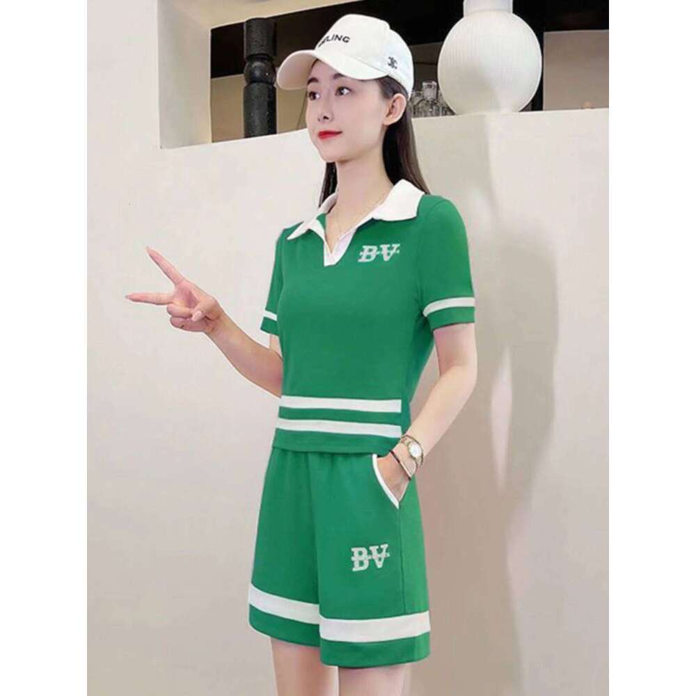 Fashionable V neck Short Sleeve Baseball Suit Women s Summer Casual Two piece Set Age defying Cotton Sportswear Ensemble MAKOUFEI