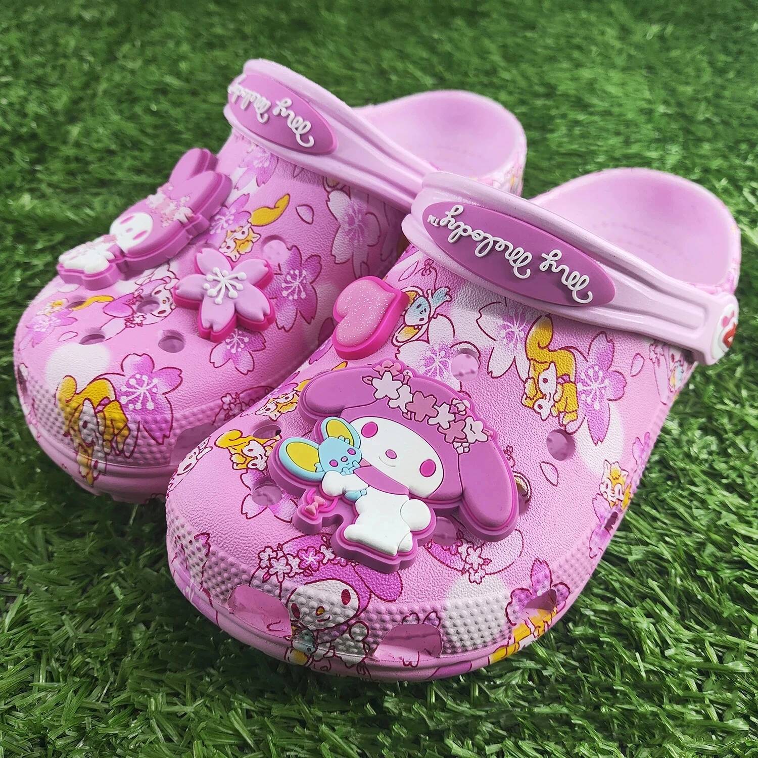 Hello Kitty Melody Cute Cartoon Sandals With Non Slip Adult parent-child style Lightweight and versatile Summer Beach And Casual