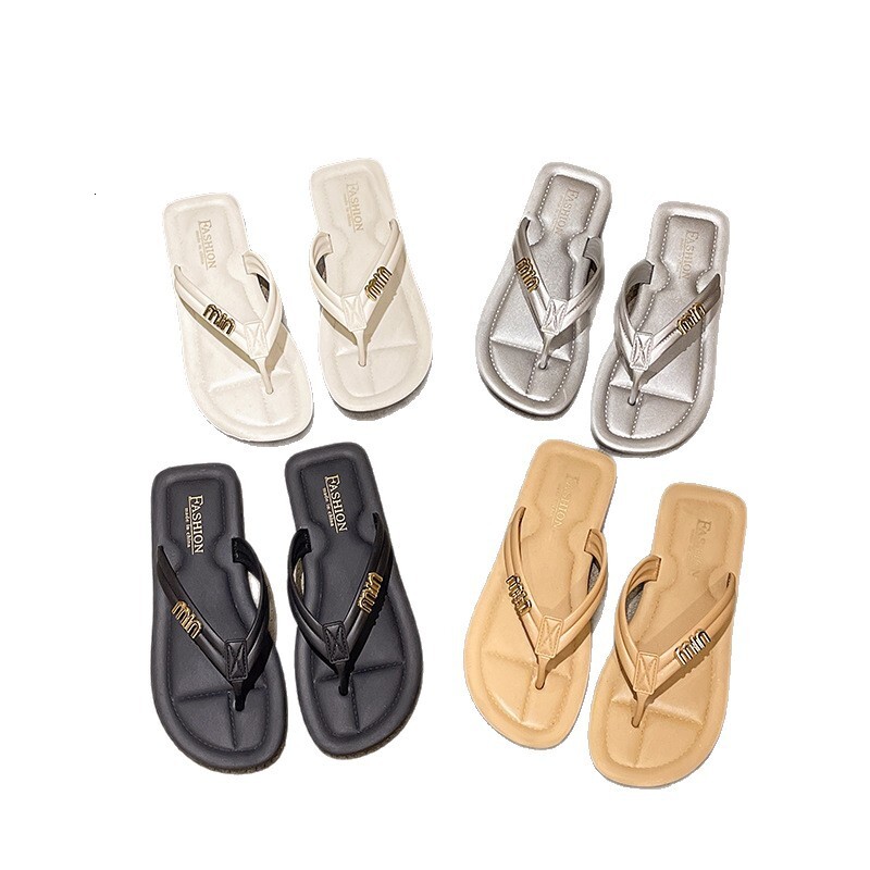 Women White Quilted Metal Letter Flip Flops, Open Toe Non-slip Flat Casual Summer Beach Outdoor Thong Sandals
