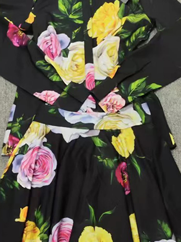 Printed lapel singlebreasted longsleeved shirt spring twopiece suithigh waist and big skirt fashion womens suit 260415