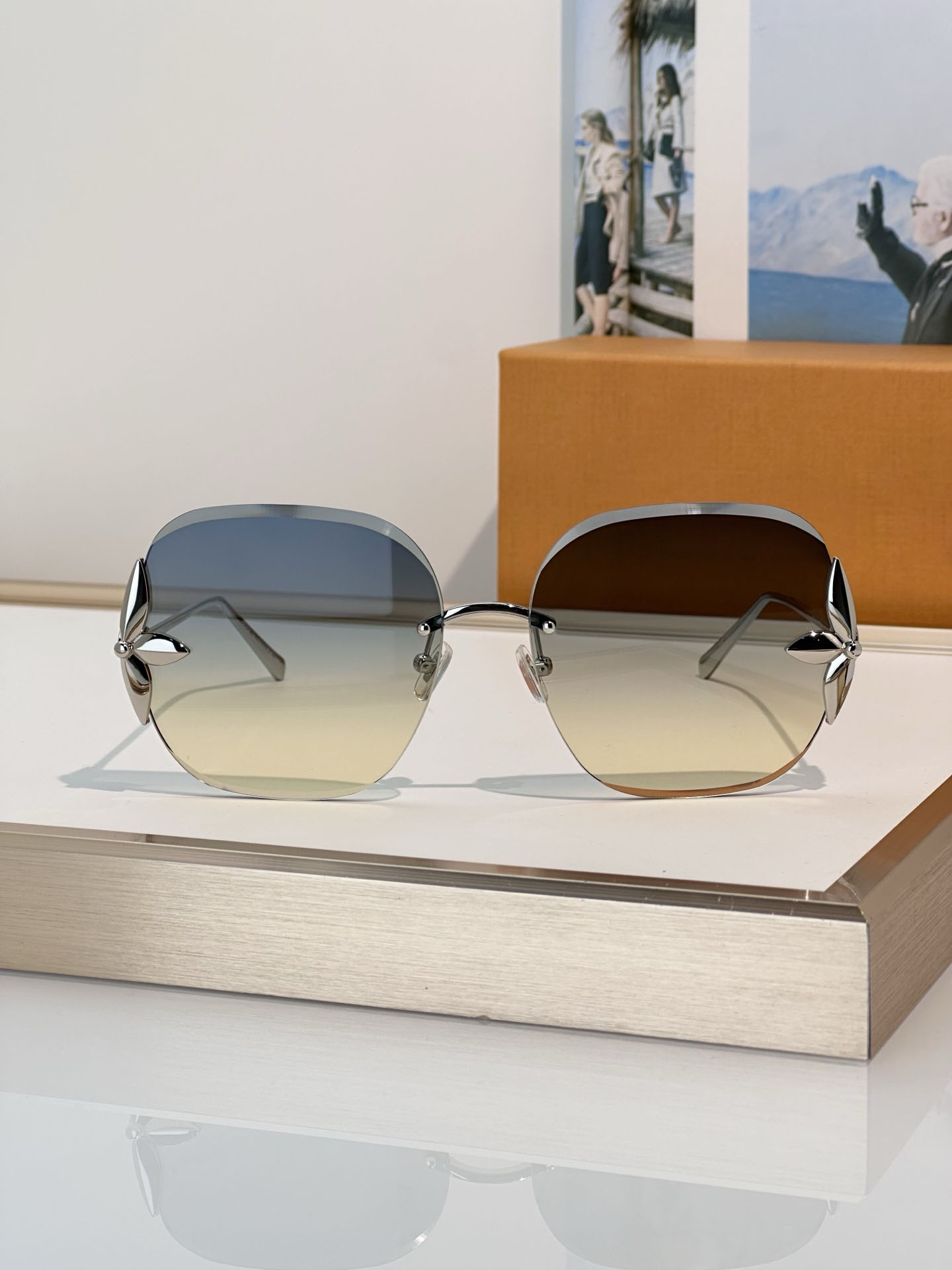 Luxury Designers Womens Sunglasses For Women Men Sun Glasses Mens Designer Z3169U Fashion Style Protects Eyes Random Box