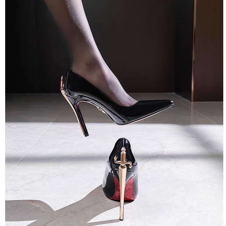 Women European American Style Scepter Dagger And Golden Sword Design New Model Sharp Edged Metal Queen Style Pointed Toe Stiletto High Heeled Shoes