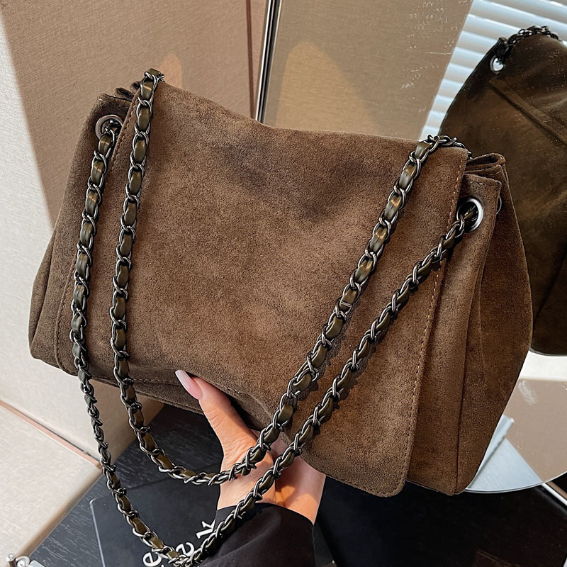 Foreign Trade New Suede Velvet Autumn and Winter Season Solid Color Large Women Trendy Underarm Chain Crossbody Bag