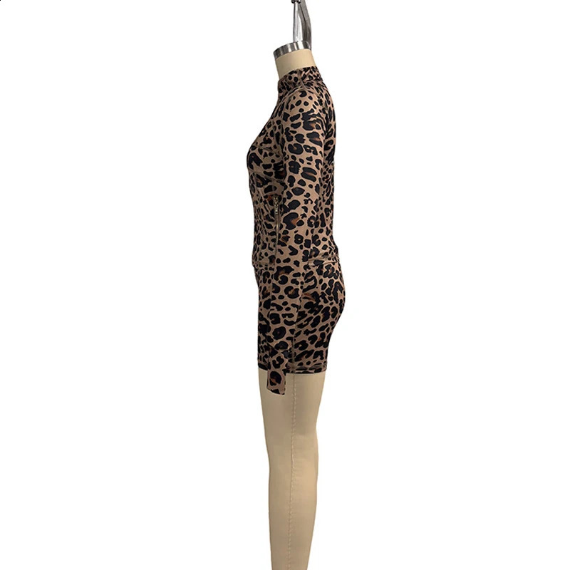 Leopard Print 2 Pieces Set for Women Trendy Outfits Sexy Gym Tracksuit Slim Zip up Tops and Shorts Matching Sets Club Wear 260415