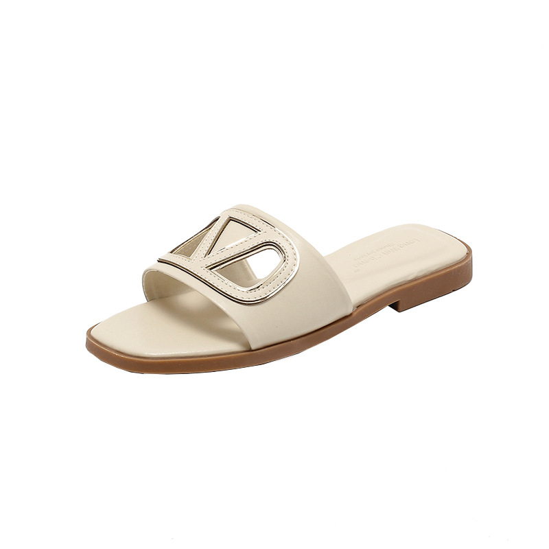 Longweicheng 2026 Summer New Style Casual Fashion Designer Slippers Trendy Ventilate Anti slip Flat Beach Shoes for Women