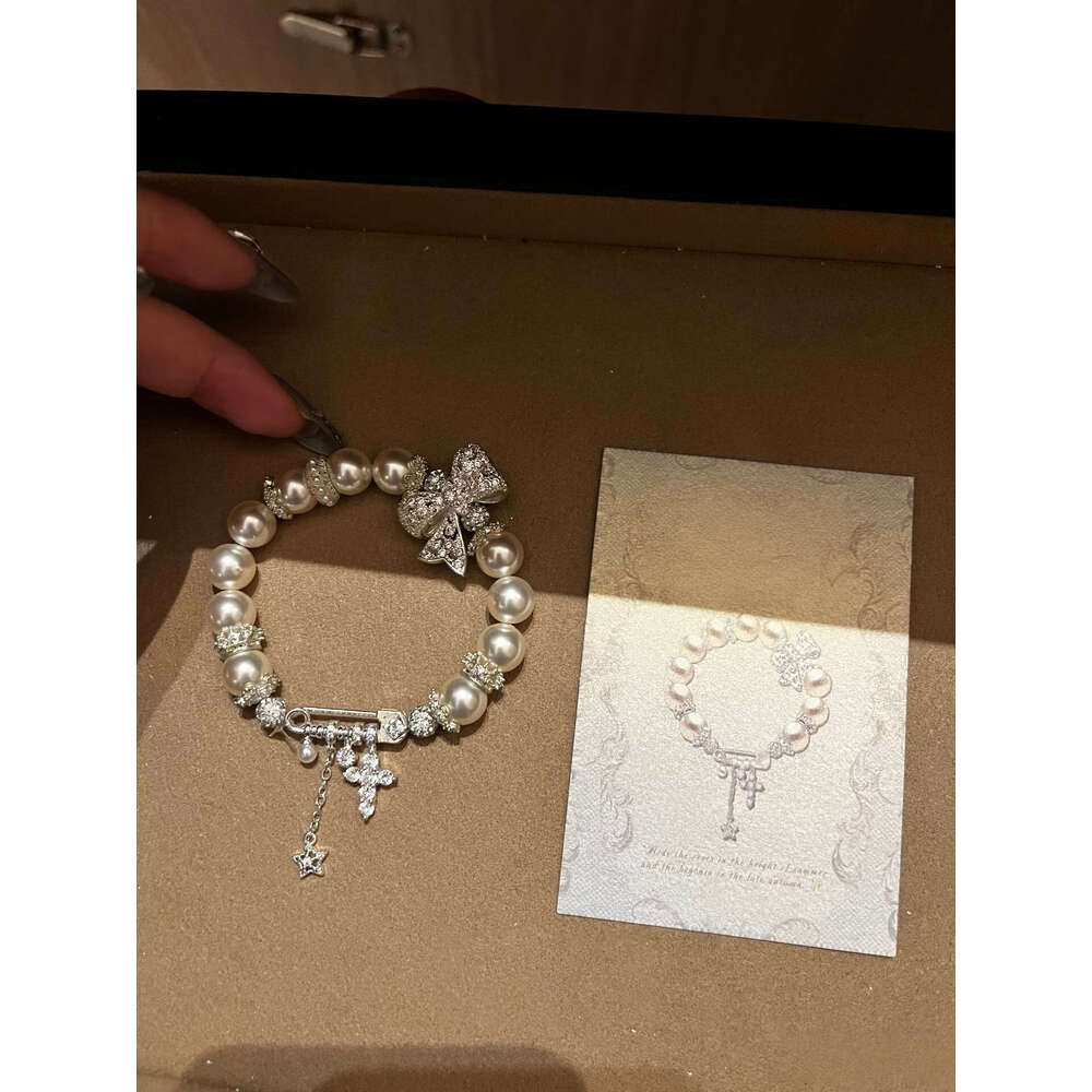 Zircon And Pearl Beaded Cross Pendant French Vintage Fashion Temperament Bracelet, Light Luxury High-End Jewelry