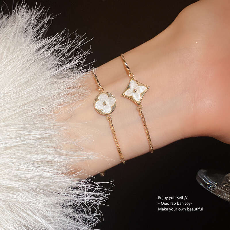 Floral Adjustable Bracelet, Korean Style, High-End Feel, Trendy Fashion, Suitable For Commuting, Elegant Hand Accessory, Wholesale