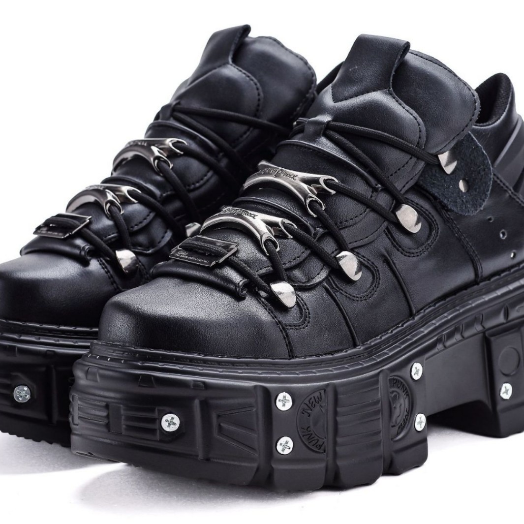 Stylish Fashion Men Leather Shoes Formal Dress Business Rivet Versatile Round Toe Leather Chunky Vintage Rock Gothic Punk Shallow Lace Up Shoes
