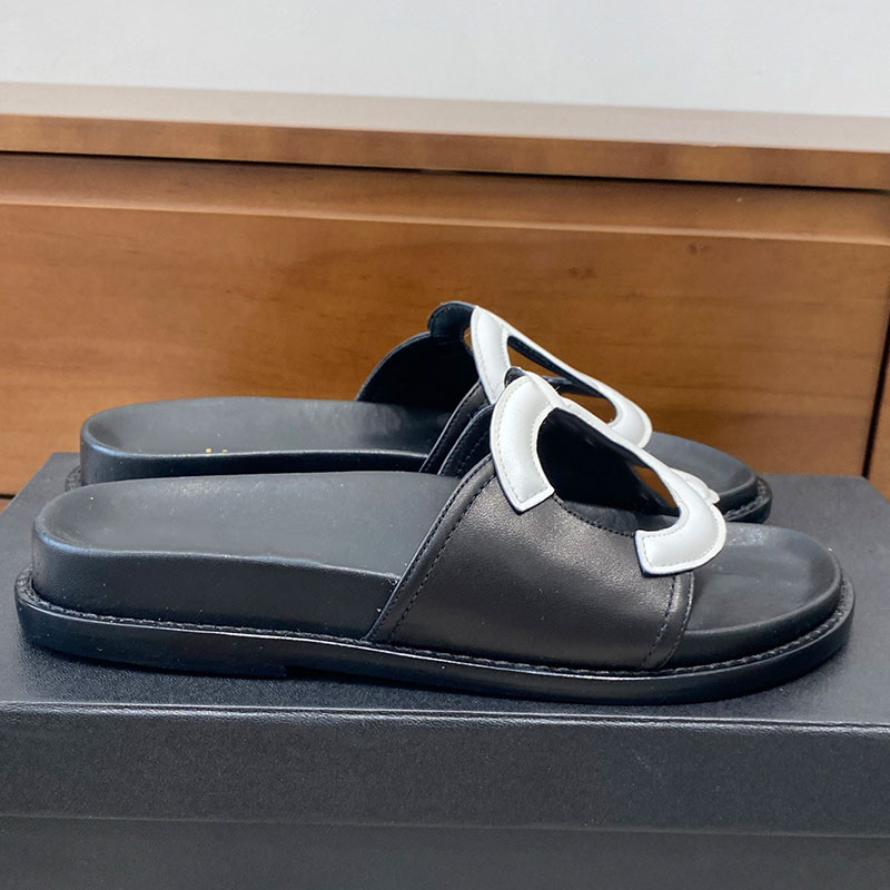 Womens Vacation casual Double C Sandals Ladie Luxury Summer Fashion Slides Designer Black White Panda Leather Slippers Genuine Leather Outsole Sizes 35 41