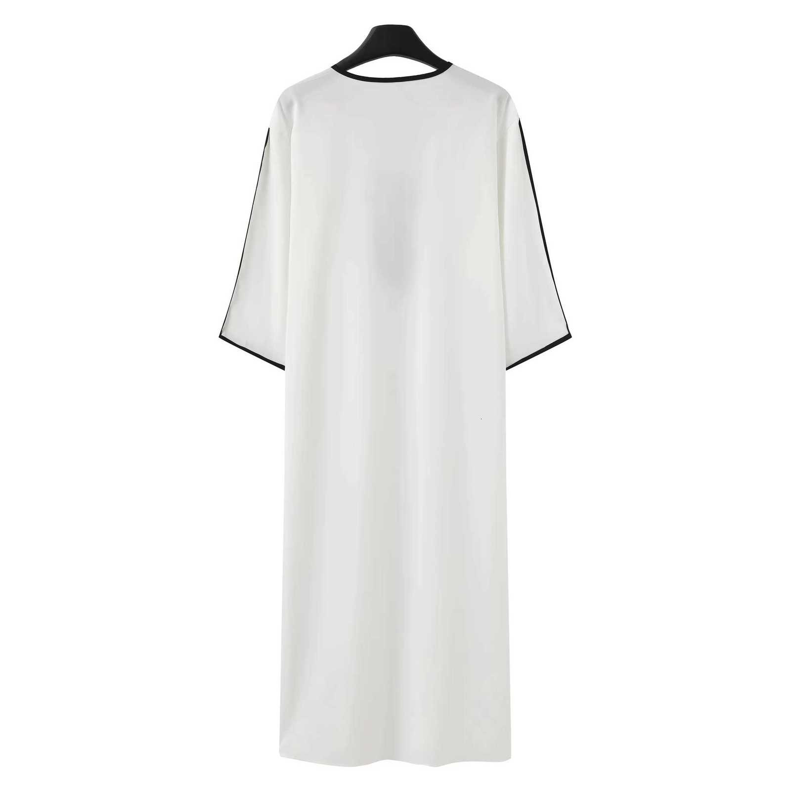 Moroccan style Muslim mens long robe white elegant exquisite embroidery mens long robe casual simple robe W251216