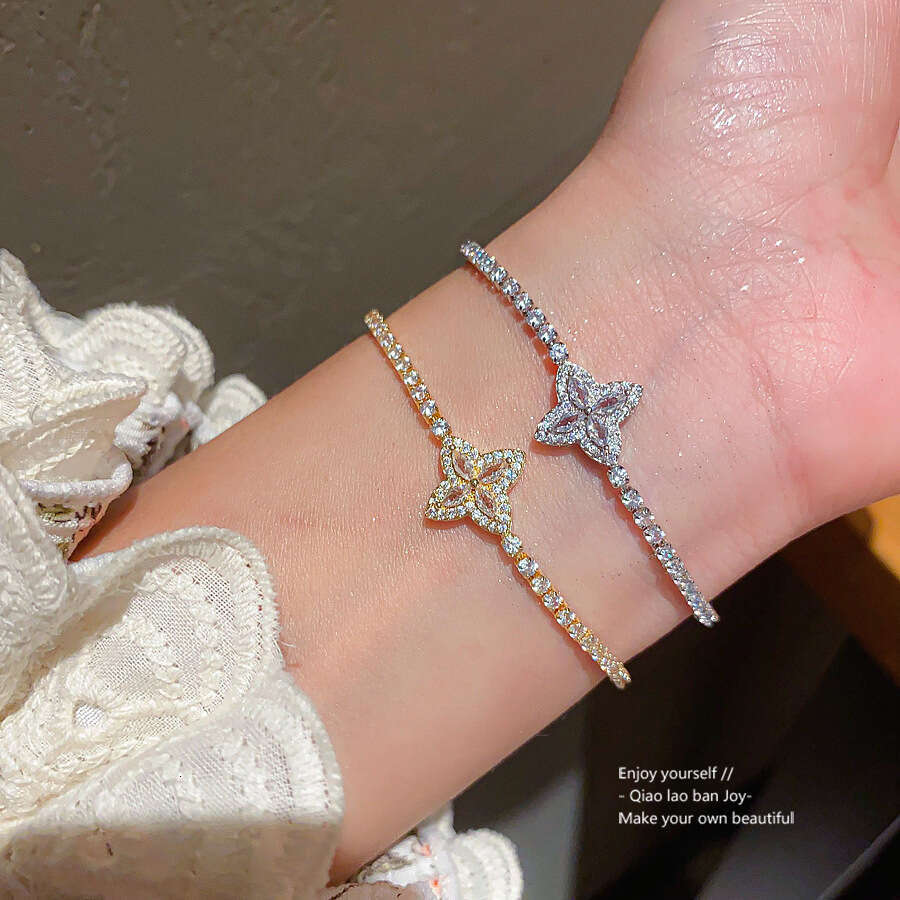 Korean-Style Exquisite Zircon Flower Pull-Out Bracelet, Light Luxury High-End Feel, Fashionable And Versatile, Elegant Commuter Jewelry