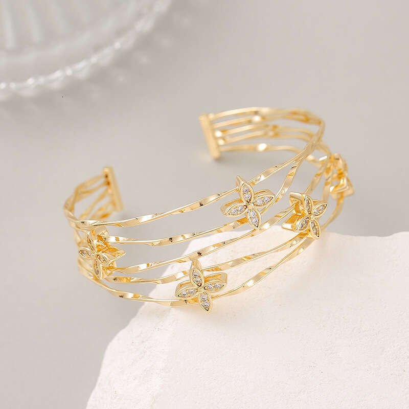 European And American Style Personalized Light Luxury Snake-Shaped Open Cross-Border Four-Leaf Clover Bracelet, 14K Gold, Pure Copper Material, Zircon