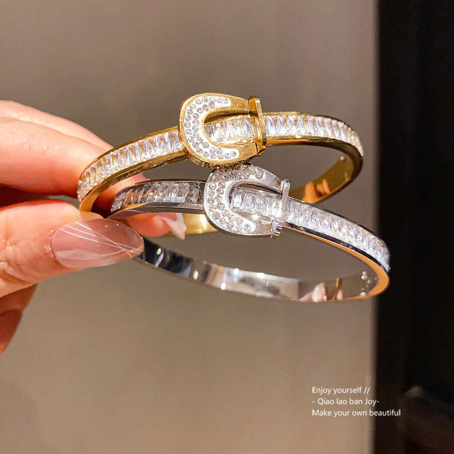 Stainless Steel Zircon Horseshoe Clasp Bracelet, Light Luxury Niche High-End Feel, Vintage Simple Fashion Versatile Hand Accessory