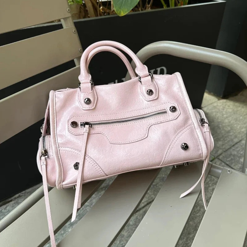 Retro Riveted Motorcycle Bag Multi-pocket Fashion Tassel n Crossbody Bag Pink Zippered Punk Leather Handbag 260416