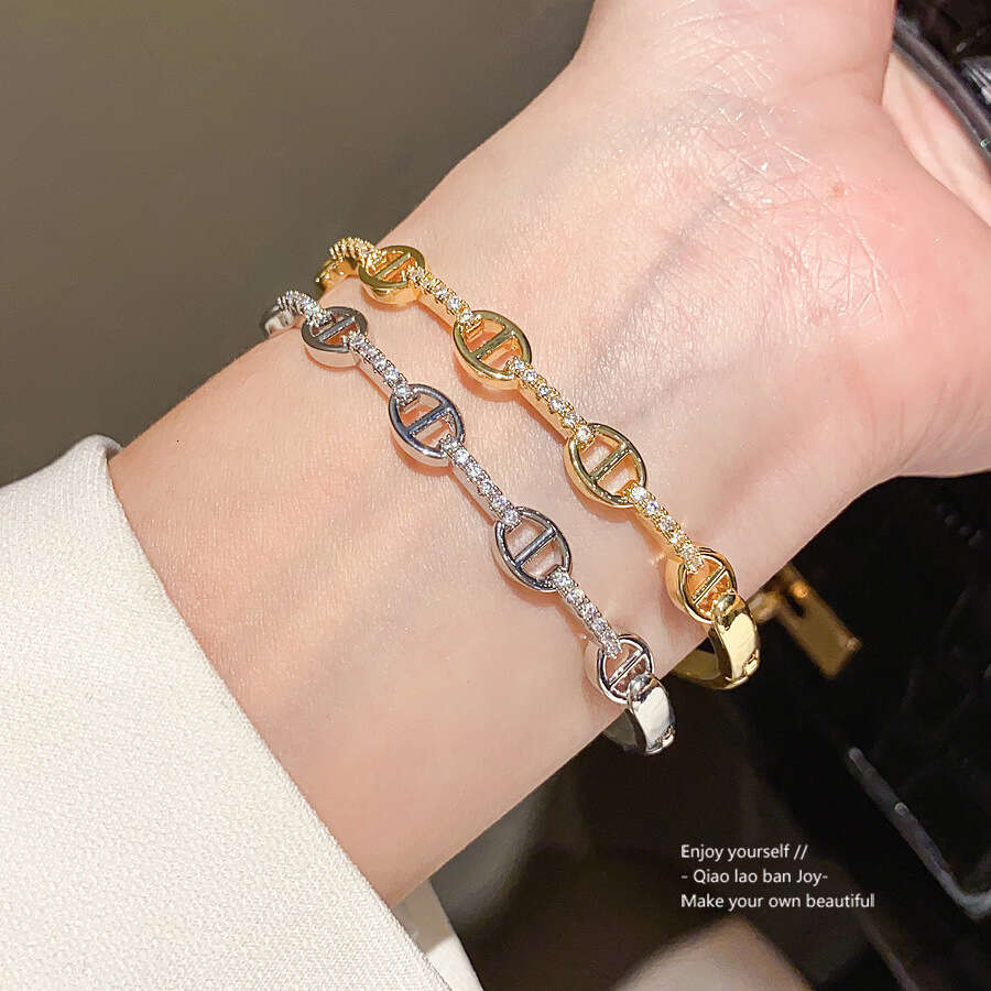 18K Real Gold Plated Zircon Pig Nose Clasp Bracelet Light Luxury High-End Fashionable Temperament Jewelry Wholesale