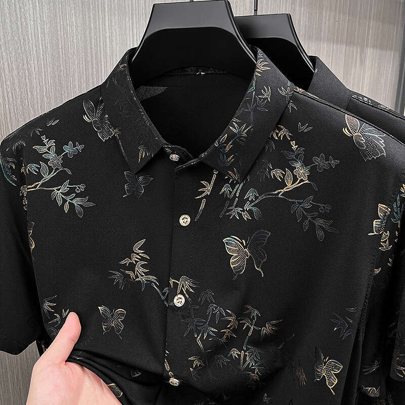 2026 Luxury High-End Designer Apparel Gold-Embossed Shirt For Men, New Summer Casual Fashion Short-Sleeve Versatile Floral Short Shirt, Trendy Men