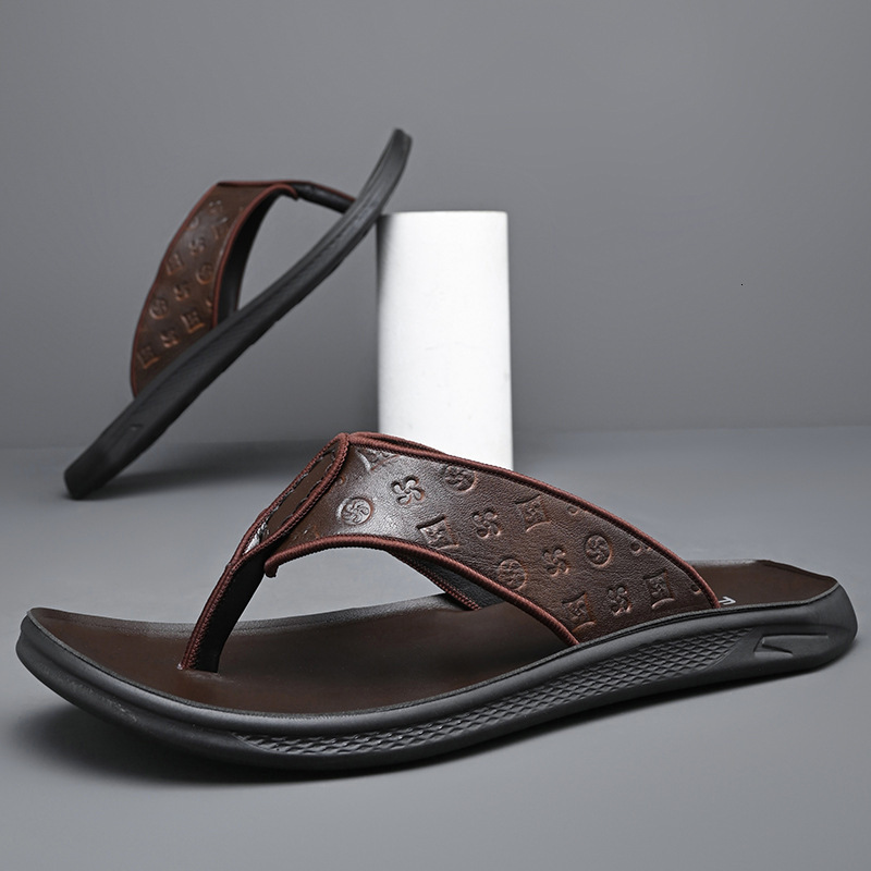 Male Lightweight Waterproof Thong Sandals Wear-resistant Cushioned Footbed Indoor Outdoor Walking Fashion Flat Slippers
