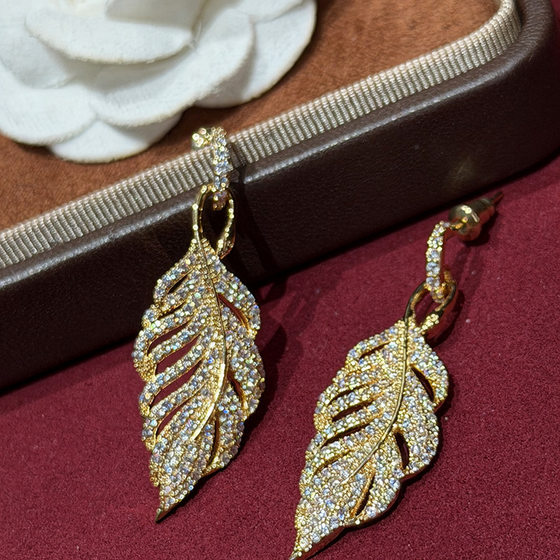 Vintage Luxurious Feather with Diamonds, New Artistic Exaggerated Vivid Exquisite Metal Texture Earrings - view 5