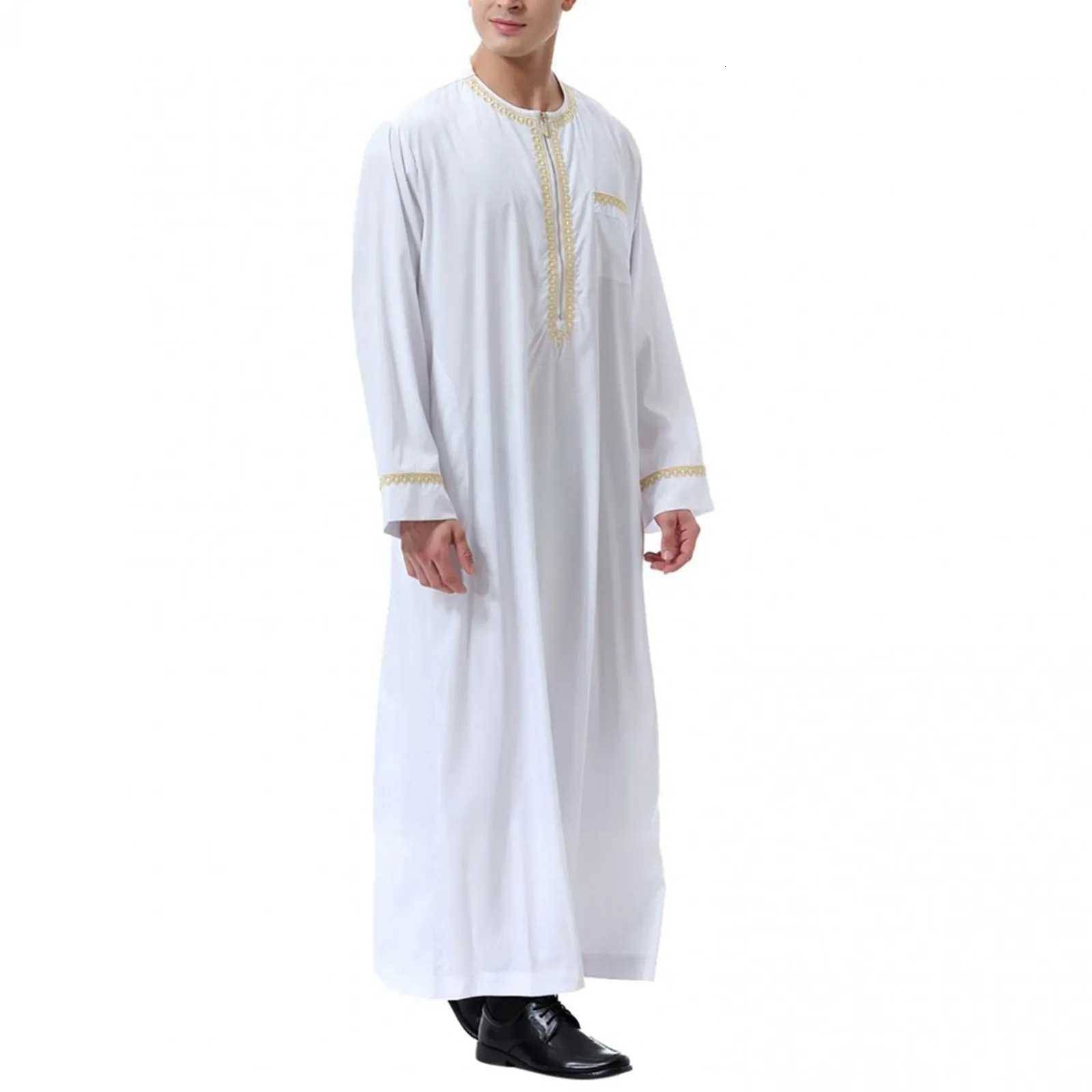 Traditional Muslim Clothing Mens Muslim Shirt robe embroidery Islamic Royalty Dubai Robe O-Neck Long Sleeve Retro Loose Abaya W251216