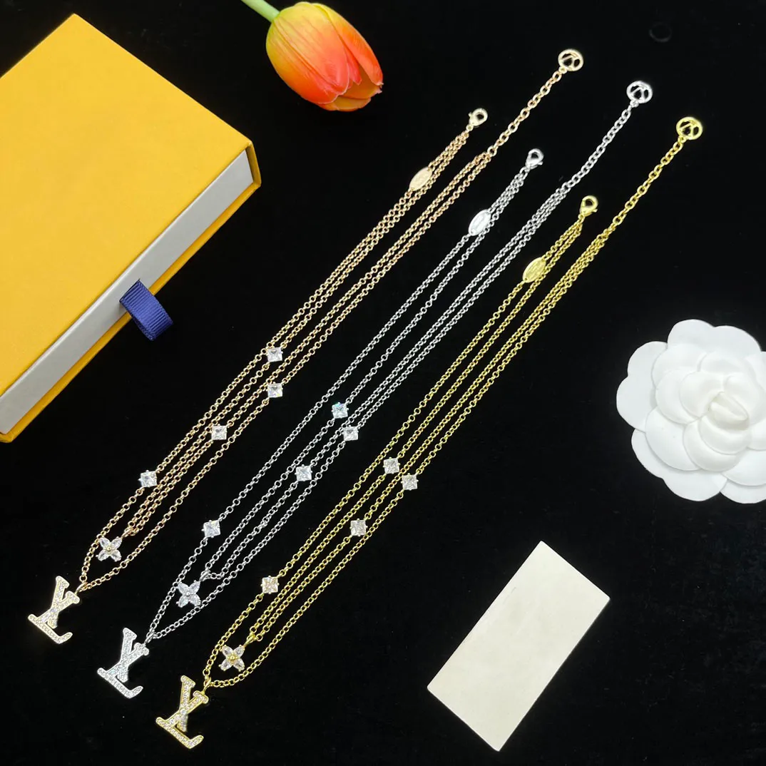 Designer necklace Chic Women's Layered Sweater Chain - 18k Gold-Plated Pendant Necklace Featuring a Timeless Diamond Flower Design letter Necklace