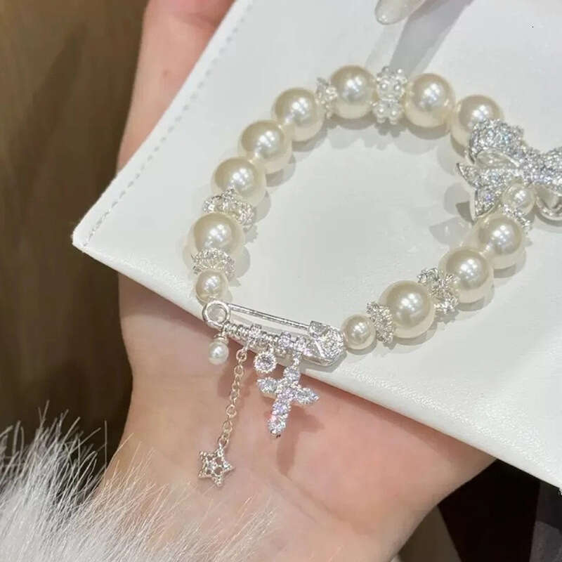 Zircon And Pearl Beaded Cross Pendant French Vintage Fashion Temperament Bracelet, Light Luxury High-End Jewelry