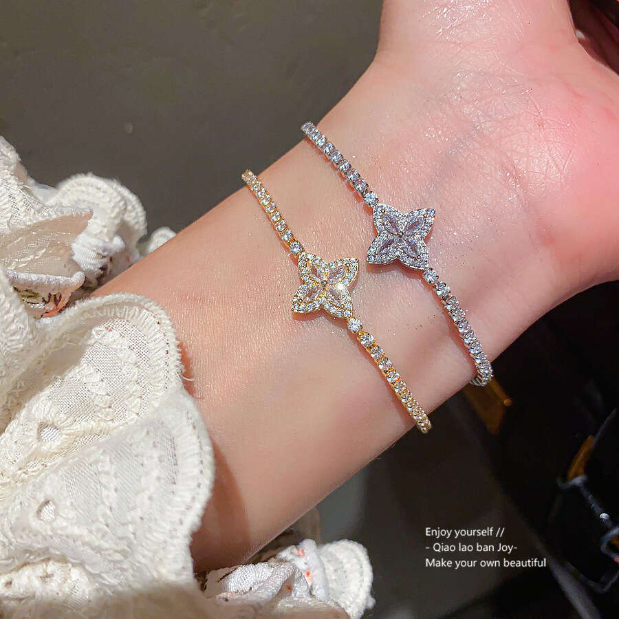 Korean-Style Exquisite Zircon Flower Pull-Out Bracelet, Light Luxury High-End Feel, Fashionable And Versatile, Elegant Commuter Jewelry