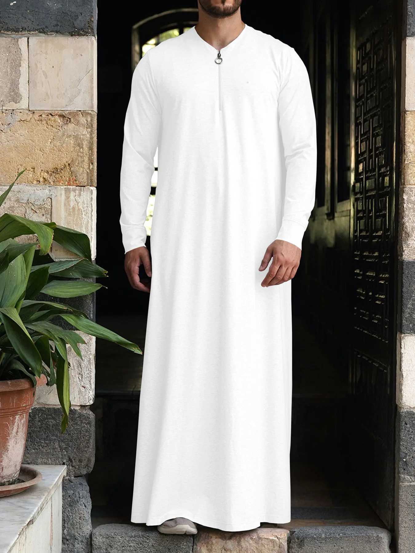 Muslim Mens Long Robe Comfortable Casual Loose Fit with Pockets And Zipper Arabic Gown for Middle East Trade New Model W251216