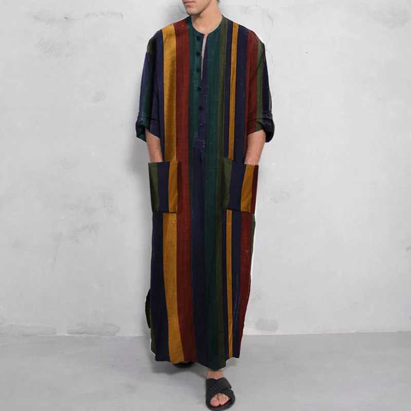 Mens Muslim Long Sleeve Cotton Striped Robes Islamic Arabian Kaftan Suit Middle East Dubai Abaya Retro Spring Clothing 2025 New W251216