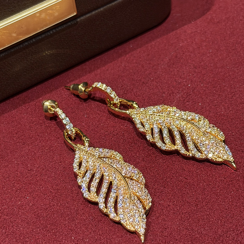 Vintage Luxurious Feather with Diamonds, New Artistic Exaggerated Vivid Exquisite Metal Texture Earrings - view 4