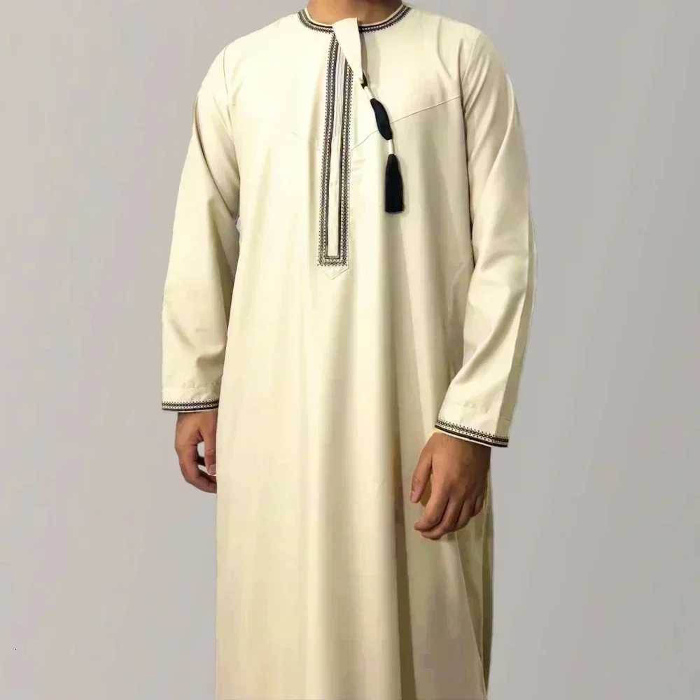 New Muslim Men Long Sleeve Pullover Dress Abaya Daffah Jubba Thobe Pakistan Saudi Arab Kaftan Islam Clothing Prayer Robe Afghan W251216