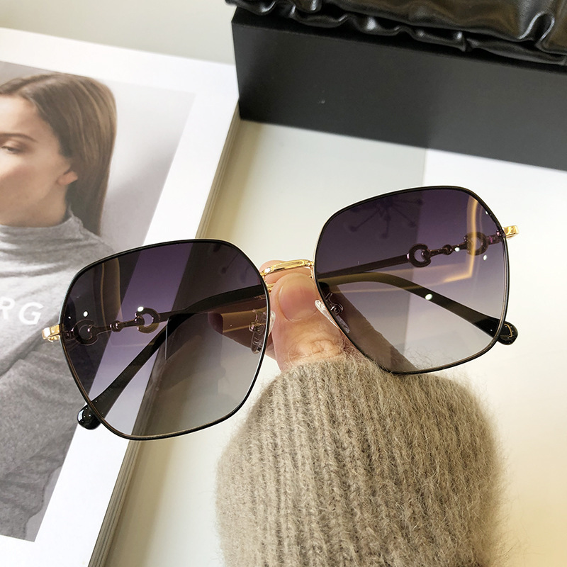 Free shipping crafted new 2026 luxury UV Protection Sunglasses All-match Daily Wear Sun Shades