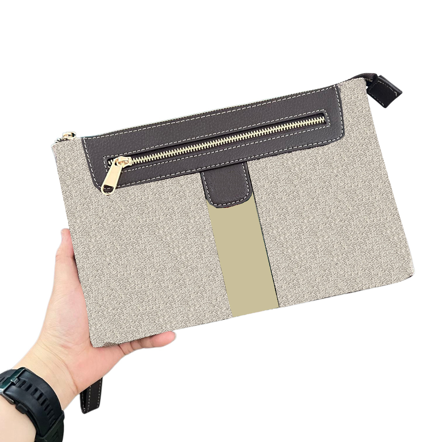This designer clutch is very practical and can hold your phone, keys, and cards, making it convenient for daily use.
