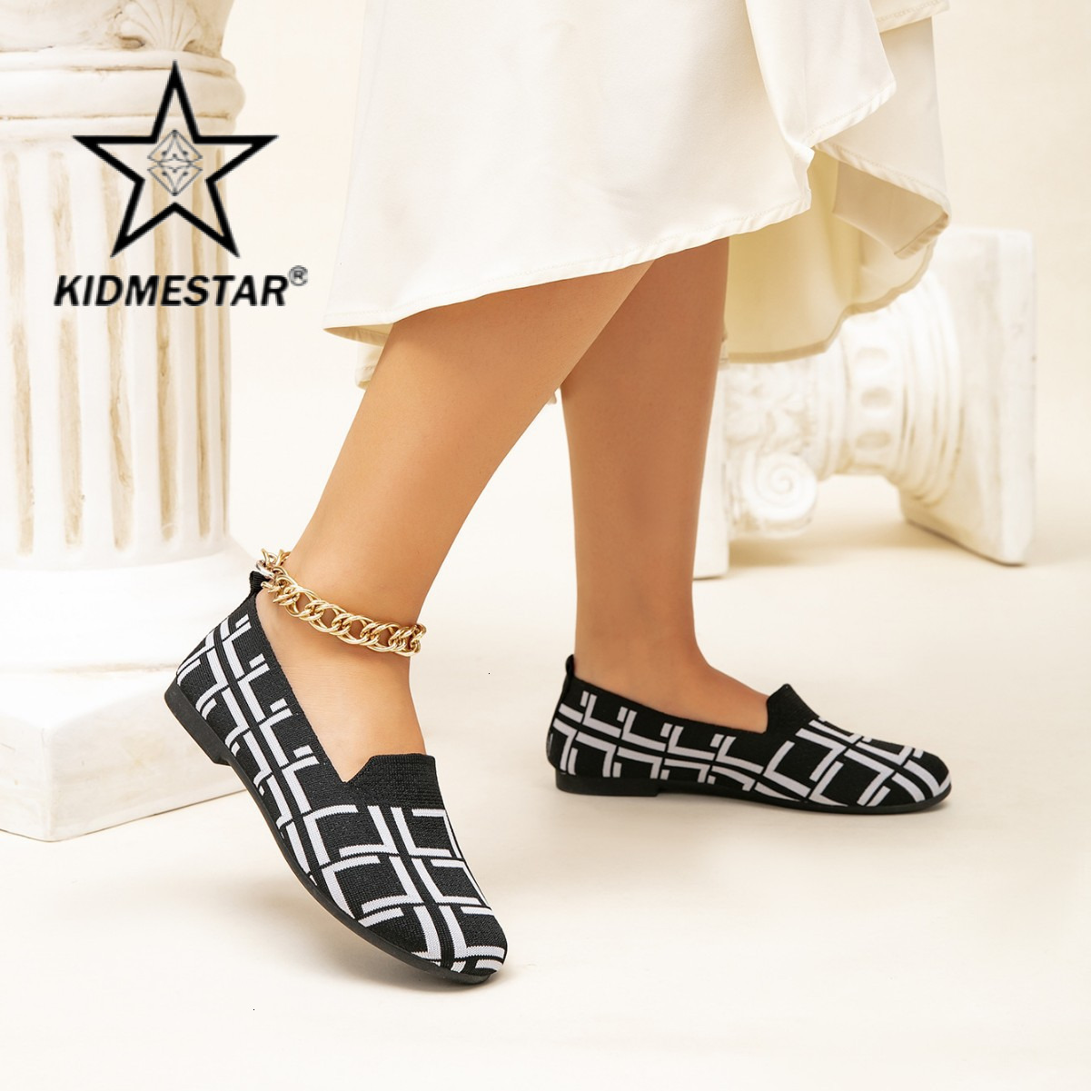 High-end Luxurious Women's Flat Shoes In Black And White Check Pattern Designer Style Outdoor Beach Sandals Breathable And Comfortable Casual Sty