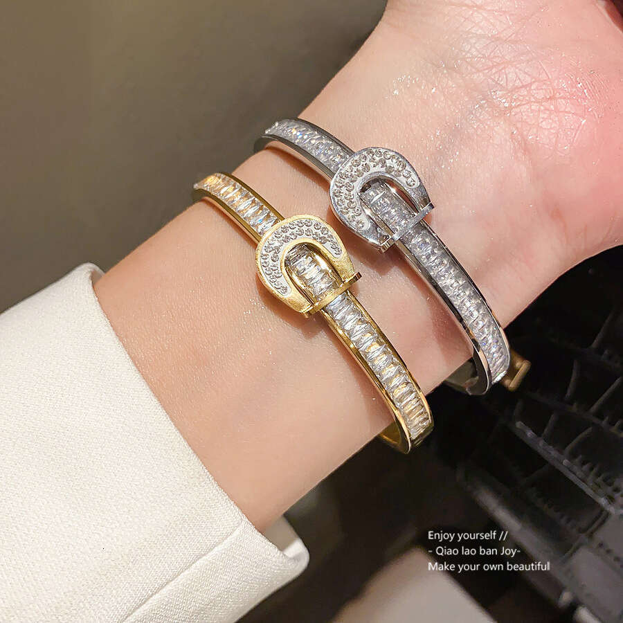 Stainless Steel Zircon Horseshoe Clasp Bracelet, Light Luxury Niche High-End Feel, Vintage Simple Fashion Versatile Hand Accessory