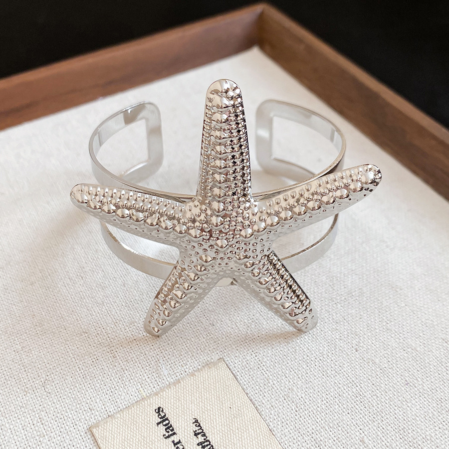 Vacation European American style fashion summer elements gold Starfish bracelet, unique and niche, suitable for women's daily wear - view 7