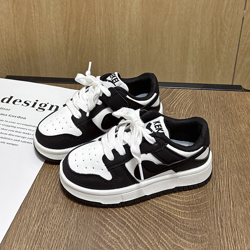 New Free shipping Kid's Shoes Sneakers Trendy Childrens Flip Flops Versatile Style for Any Occasion simple Summer shoes breathable