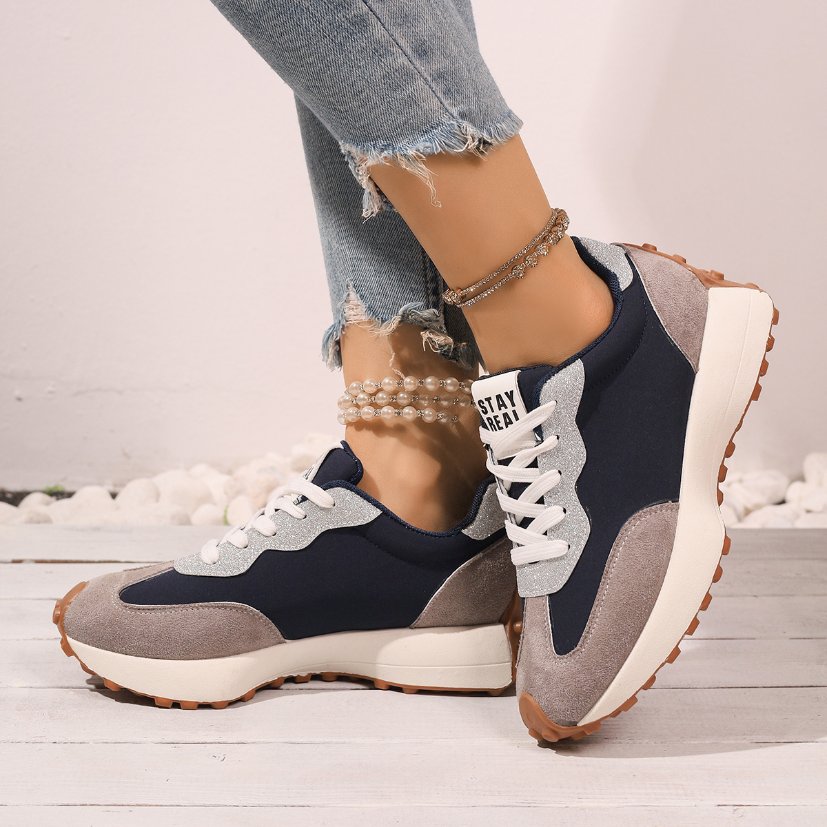 New Women Causal luxury Sneakers leather Breathable Sports Shoes Women Summer Fashion Shoes Woman Platform Walking Designer Sneakers Outdoor running s