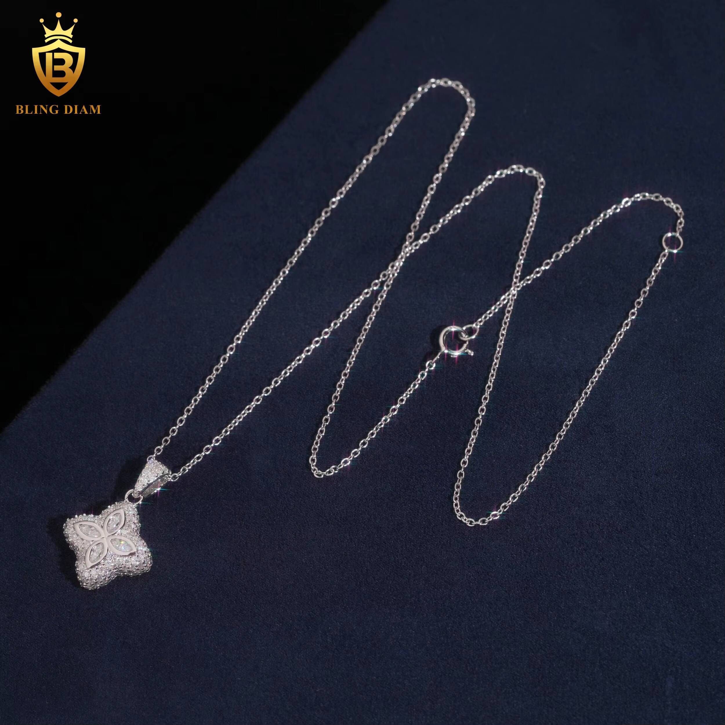 Hot Sale Fashion VVS1 Moissanite Iced Out Jewelry 925 Silver Four Leaf Clover Necklace Women Pass Diamond Tester with GRA