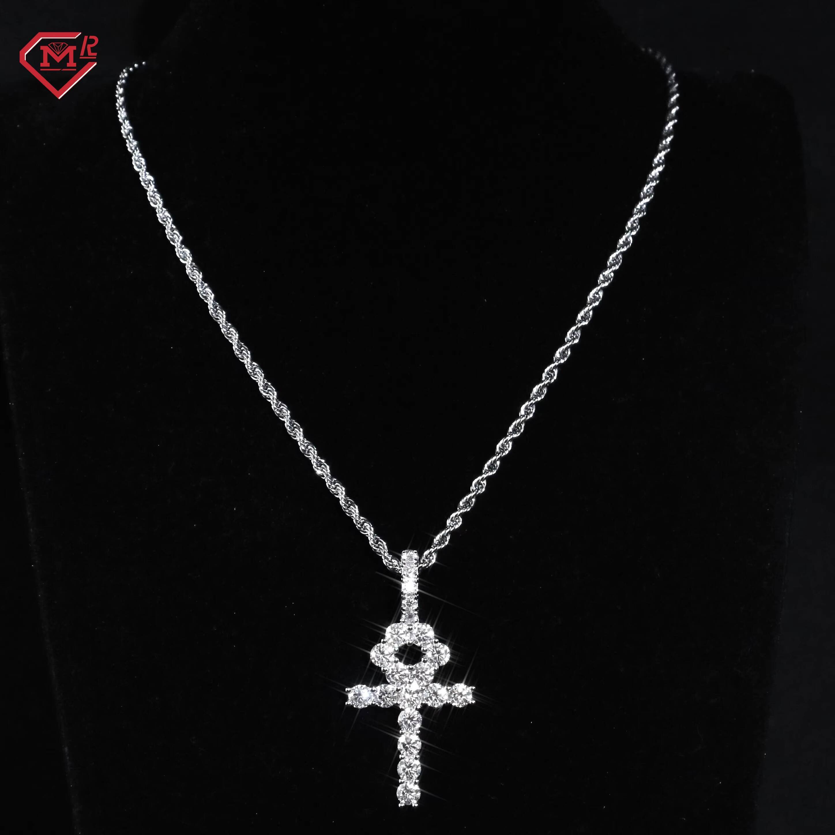 Factory Price Moissanite Pendant Men Sparkling 925 Sterling Silver Vvs Iced Out Moissanite Pendant
