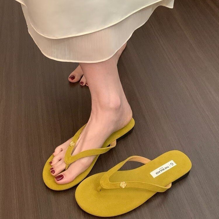 Women Brown Suede Gold Flower Decor Flip Flops, Casual Flat Sole Thong Slippers Summer Outdoor Beach Slide Sandals