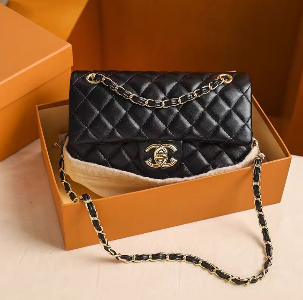 Top Designer Handbag Shouder Chain Bag Cutch Fap Totes Bags Waet Check Veour Thread C Purse Doube Letters Soid Hasp Waist Square Stripes Women BAG 2026